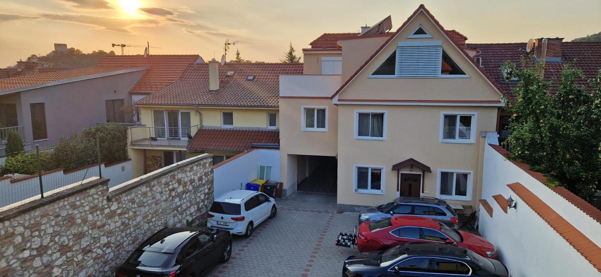 Pod Vinici Hotel Mikulov Exterior photo
